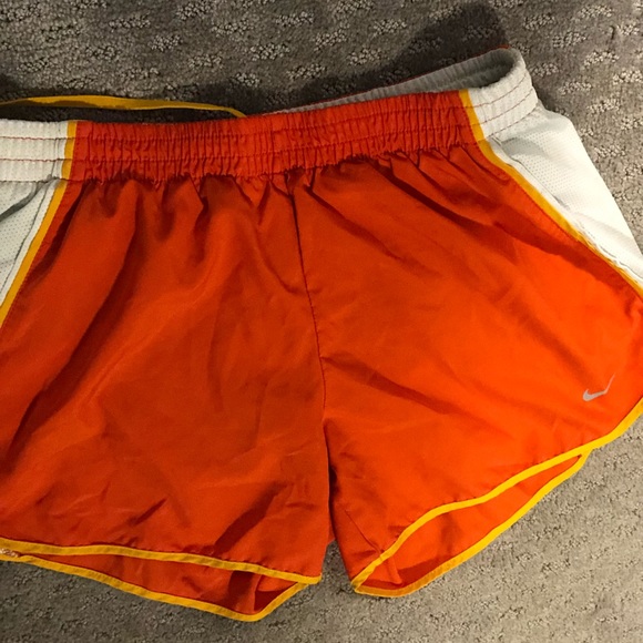 Nike shorts - Picture 2 of 4